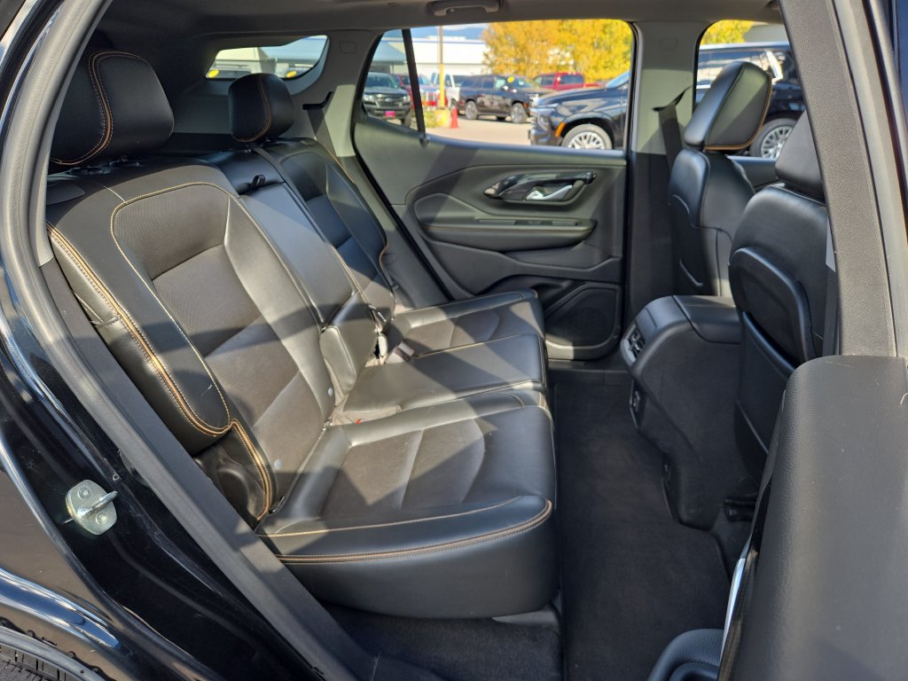 Used 2022 GMC Terrain AT4 w/ Infotainment Package II AWD/4WD image 16