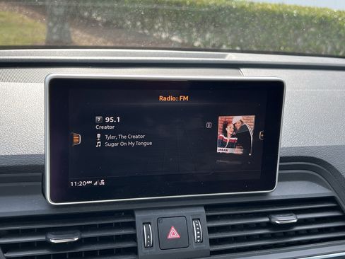 Used 2018 Audi Q5 2.0T Premium Plus w/ Premium Plus Package image 25