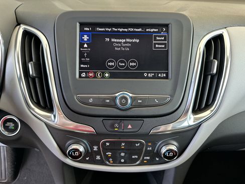 Used 2022 Chevrolet Equinox LT FWD image 13