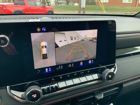 New 2026 Chevrolet Colorado Z71 w/ Technology Package AWD/4WD image 22