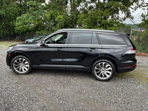 Used 2021 Lincoln Aviator Grand Touring w/ Equipment Group 301A AWD/4WD image 3