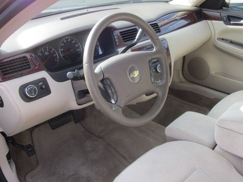 Used 2006 Chevrolet Impala LT w/ Preferred Equipment Group FWD image 9