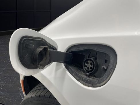 Used 2024 Chrysler Pacifica Pinnacle image 42