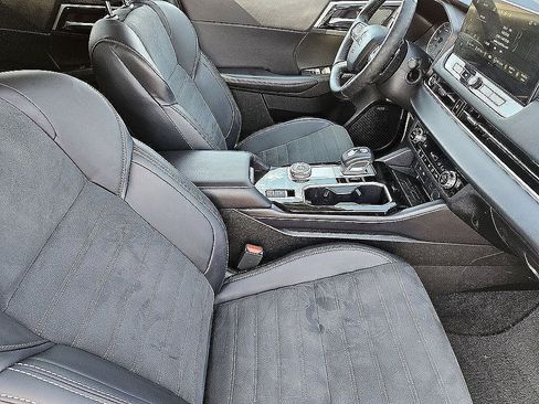 Used 2025 Mitsubishi Outlander SE AWD/4WD image 11