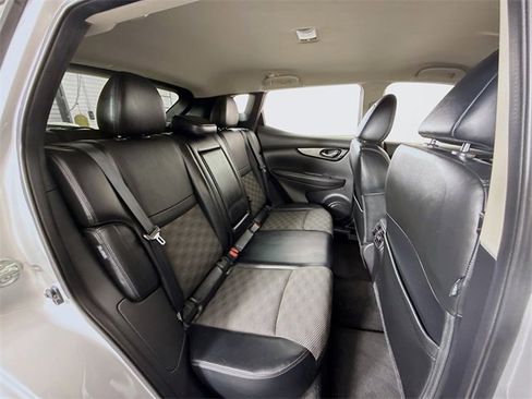 Certified 2022 Nissan Rogue Sport SV w/ Technology Package image 27