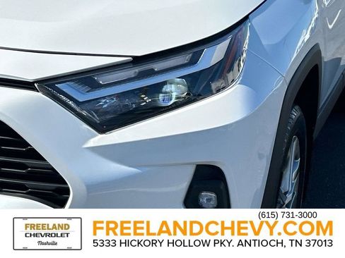 Used 2023 Toyota RAV4 XLE Premium image 10