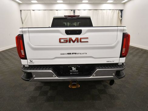 Used 2023 GMC Sierra 2500 SLT w/ SLT Preferred Package AWD/4WD image 6