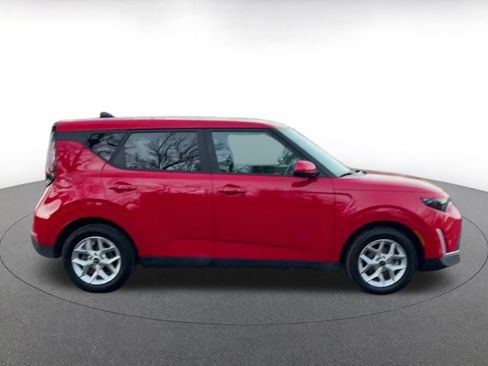 Used 2025 Kia Soul LX w/ LX Technology Package image 16