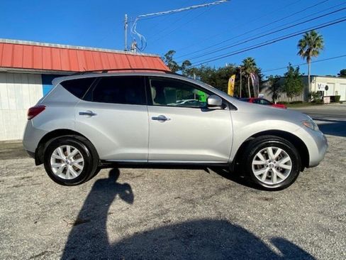 Used 2011 Nissan Murano SV image 4
