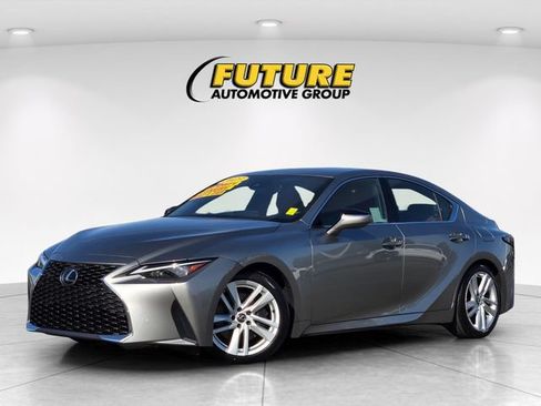 Used 2023 Lexus IS 300 w/ Comfort Package RWD image 8