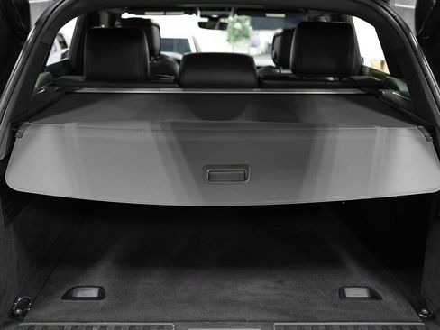Used 2019 Land Rover Range Rover Sport Supercharged AWD/4WD image 31