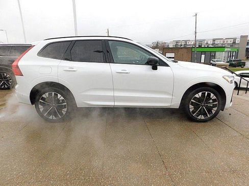 New 2026 Volvo XC60 T8 Plus w/ Climate Package AWD/4WD image 7