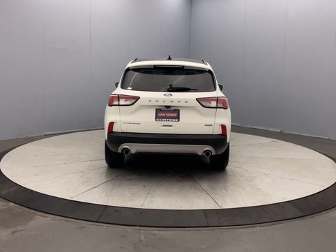 Used 2021 Ford Escape Titanium w/ Titanium Elite Package AWD/4WD image 4