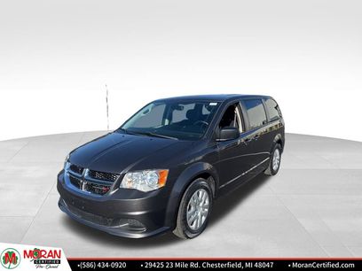 Used 2018 Dodge Grand Caravan SE w/ UConnect Hands-Free Group