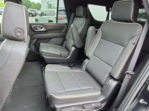 Used 2023 Chevrolet Tahoe Premier w/ Premium Package 2 AWD/4WD image 8