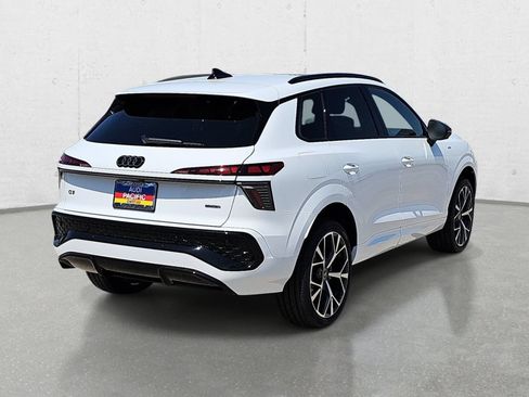 New 2026 Audi Q3 quattro 2.0T AWD/4WD image 5
