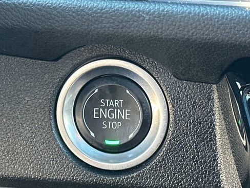 Used 2025 Chevrolet Traverse RS w/ LPO, Floor Liner Package image 38