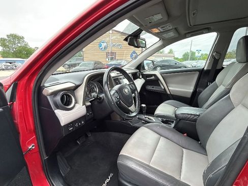 Used 2014 Toyota RAV4 Limited w/ Technology Package AWD/4WD image 5