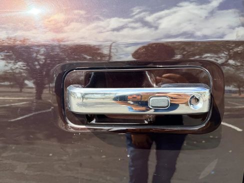 Used 2019 Ford F150 Platinum w/ Equipment Group 701A Luxury image 39