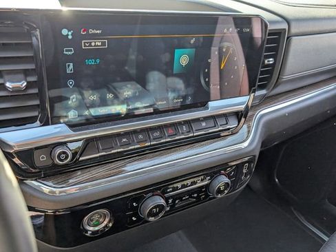 Used 2023 Chevrolet Silverado 1500 LT image 18