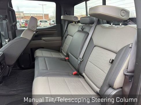 Used 2024 Chevrolet Silverado 1500 ZR2 image 28