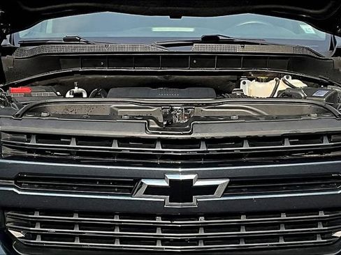 Used 2020 Chevrolet Silverado 1500 RST AWD/4WD image 31