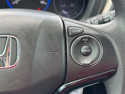Used 2020 Honda HR-V LX image 23