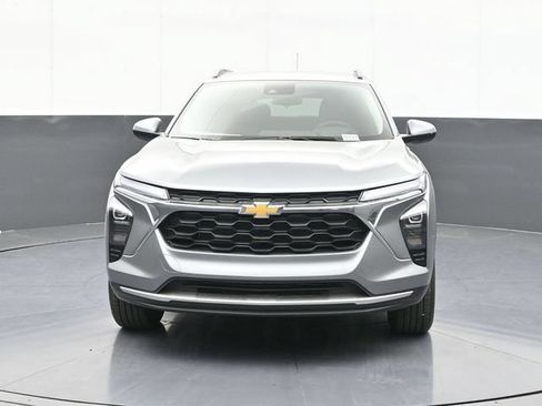 New 2026 Chevrolet Trax LT w/ Driver Confidence Package FWD image 16