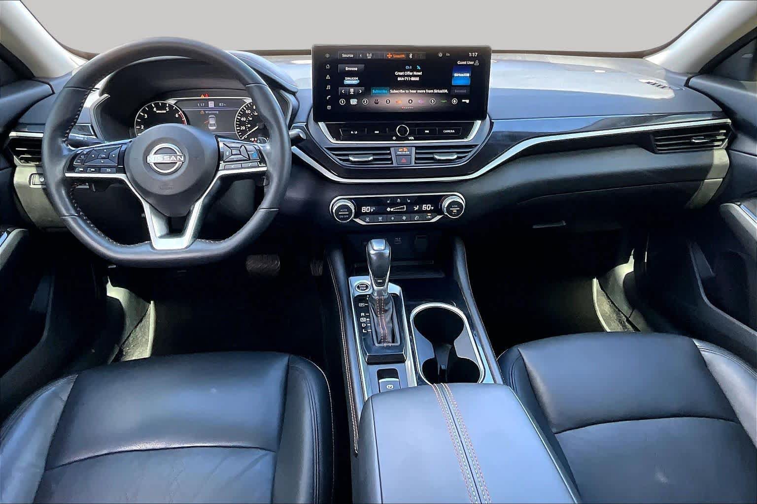 Used 2023 Nissan Altima 2.0 SR FWD image 16