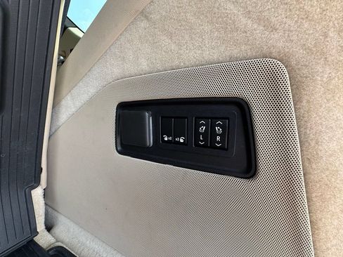 Used 2021 Cadillac Escalade Premium Luxury w/ Driver Assist Tech Package AWD/4WD image 42