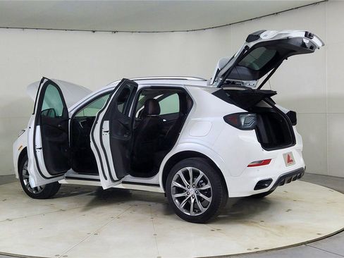 Used 2026 Buick Encore GX Avenir w/ Avenir Technology Package image 11