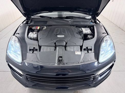 Used 2019 Porsche Cayenne S AWD/4WD image 41