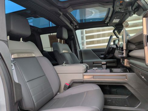 Used 2024 GMC Hummer EV 3X w/ Extreme Off-Road Package image 33