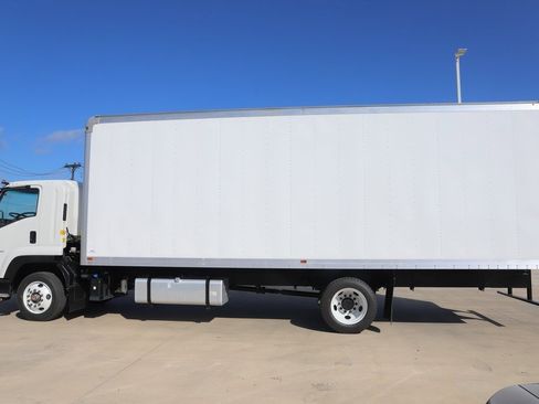New 2024 Chevrolet Low Cab Forward 6500XD image 8