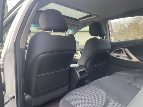 Used 2011 Toyota Camry SE w/ SE Extra-Value Pkg #1 image 19