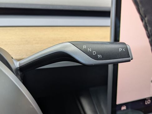 Used 2023 Tesla Model Y Long Range image 20