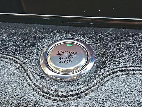 Used 2019 Lincoln Navigator Reserve AWD/4WD image 24