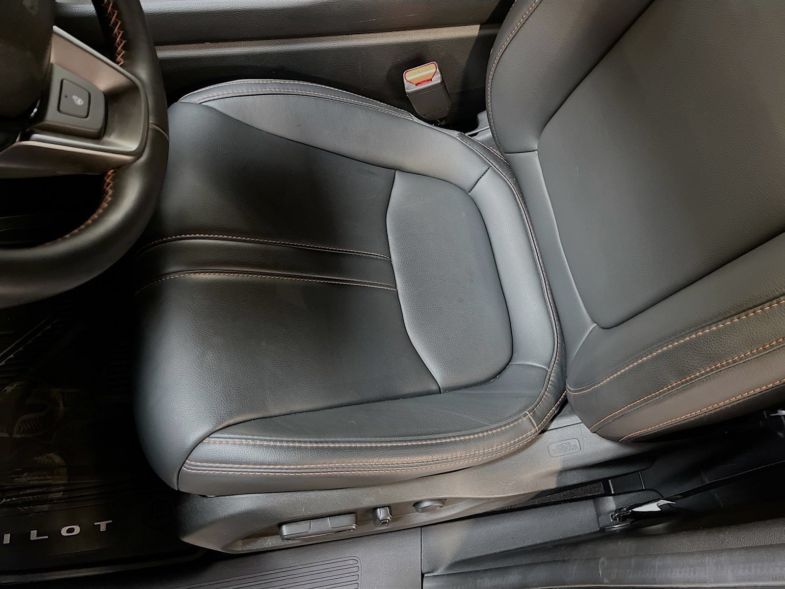 Used 2025 Honda Pilot TrailSport image 19
