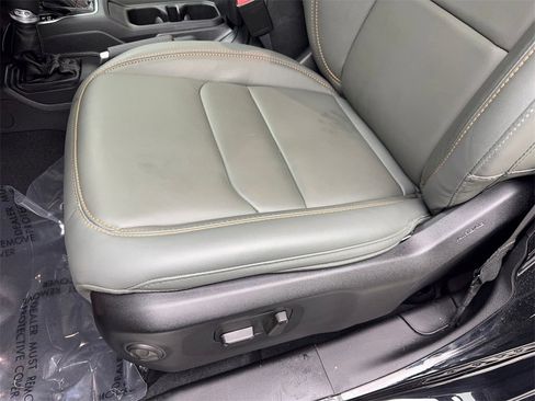 Used 2025 Jeep Gladiator Mojave w/ Safety Group image 28