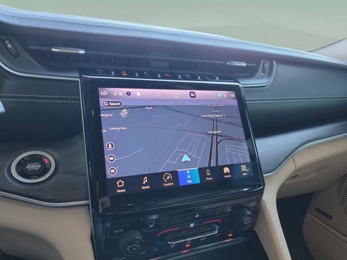 Used 2021 Jeep Grand Cherokee L Limited image 6