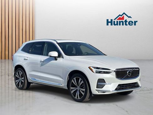Used 2023 Volvo XC60 B5 Plus w/ Climate Package AWD/4WD image 1