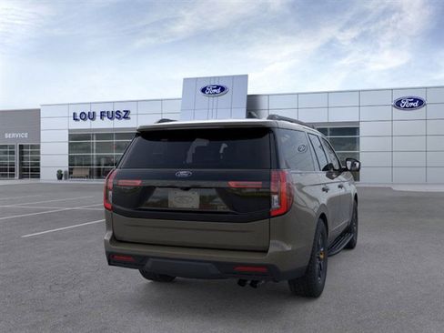 New 2026 Ford Expedition Tremor image 9