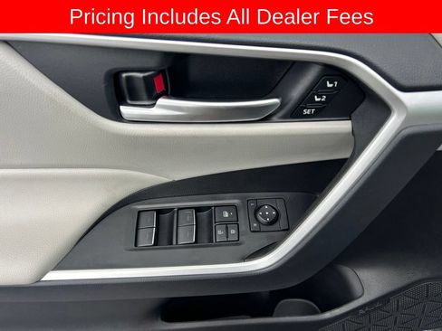 Used 2025 Toyota RAV4 XLE Premium w/ Weather Package FWD image 4