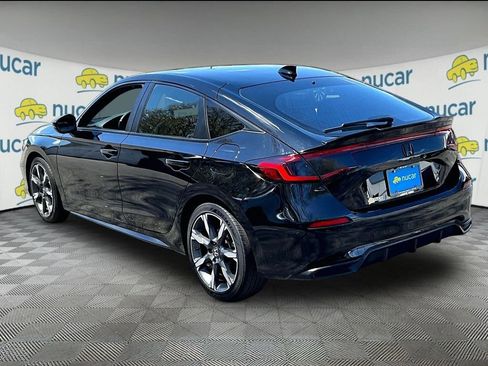 Used 2025 Honda Civic Sport Touring image 4