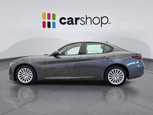 Used 2023 Alfa Romeo Giulia Sprint image 2