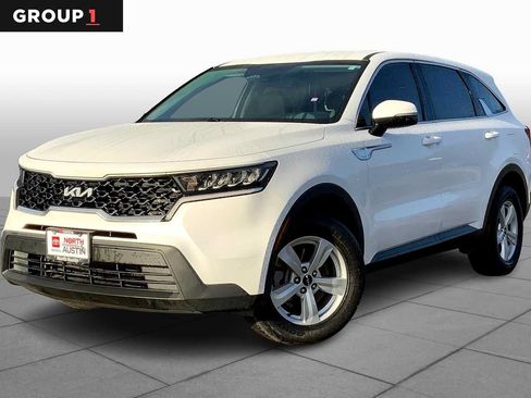 Used 2023 Kia Sorento LX AWD/4WD image 1