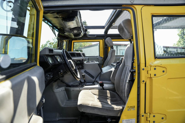 Used 2002 HUMMER H1 4-Door Open Top AWD/4WD image 36