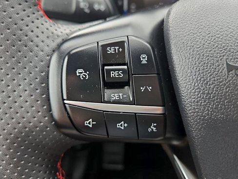 Certified 2023 Ford Escape ST-Line w/ Tech Pack #1 AWD/4WD image 14