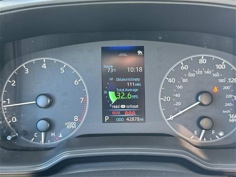 Used 2023 Toyota Corolla Cross LE image 30