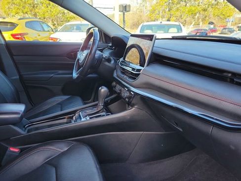 Used 2022 Jeep Compass Trailhawk w/ Trailhawk Elite Group image 36